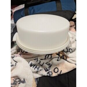 Vintage Tupperware Pie Carrier Cake Taker 10" Round White No Handle Clear